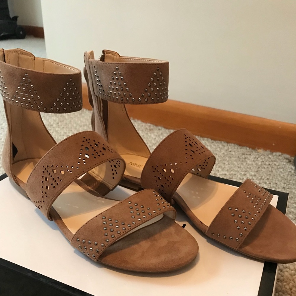 Nine West gladiator sandals new with tags in box